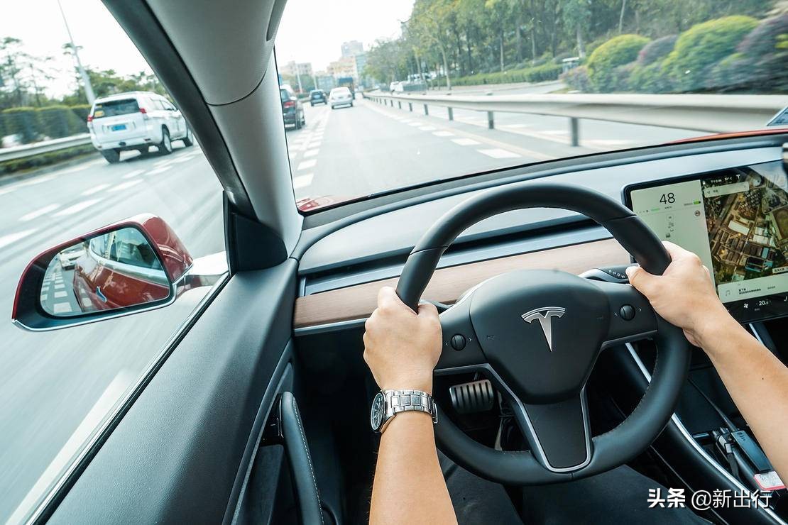 特斯拉model3对比奥迪rs3,特斯拉model3和小鹏p7哪个好