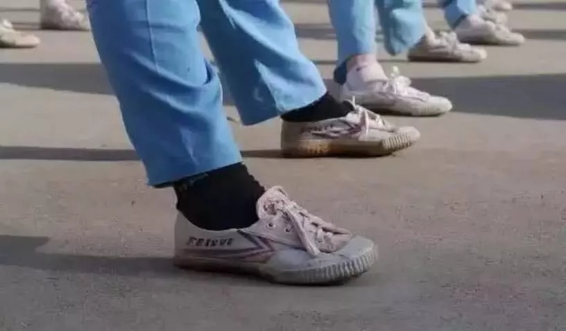 曾经抖音卖的最火的产品，买回来我觉得我智商该充话费了