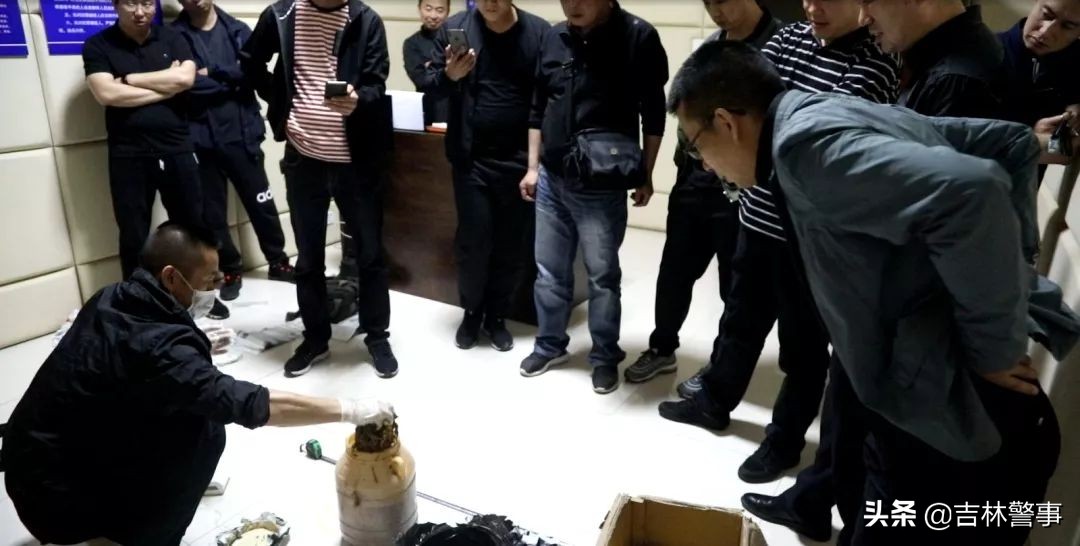 跨省邮寄“咸菜缸”有猫腻,梅河警方细心排查牵出*毒涉**大案!
