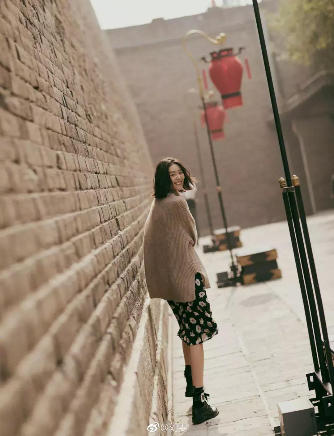 方领连衣裙冬天怎么穿,冬天也能穿的裙子