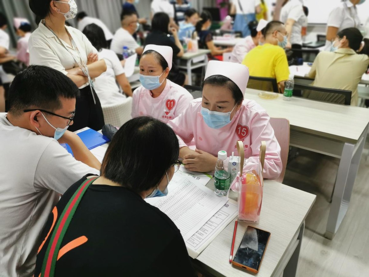 炎黄母婴月嫂培训,汇慈安月嫂好还是炎黄月嫂好