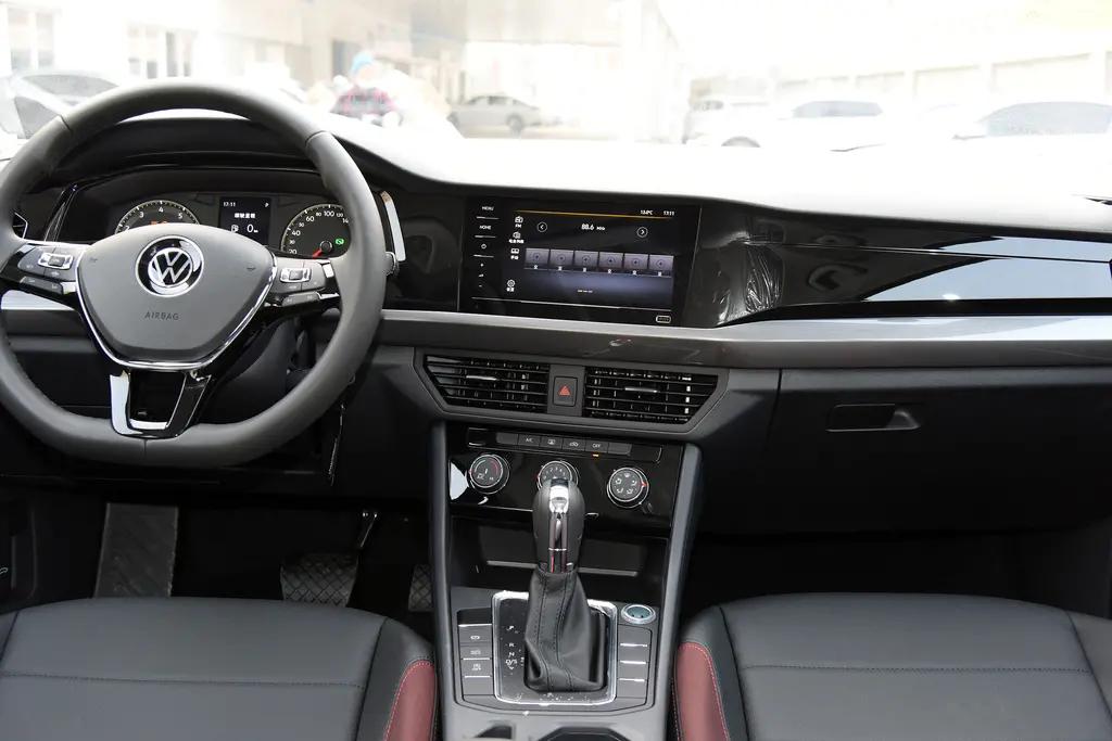 大众宝来最低价5.98万自动,大众宝来降价6万以下二手