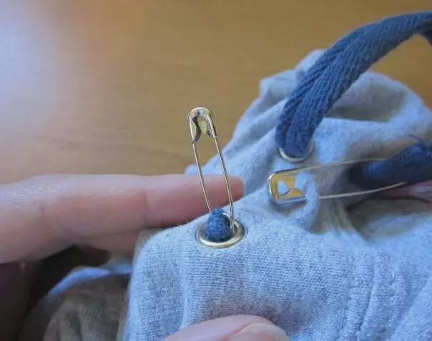 基础款衣服秒变时髦小窍门,学会这几招衣服每天都像新的一样