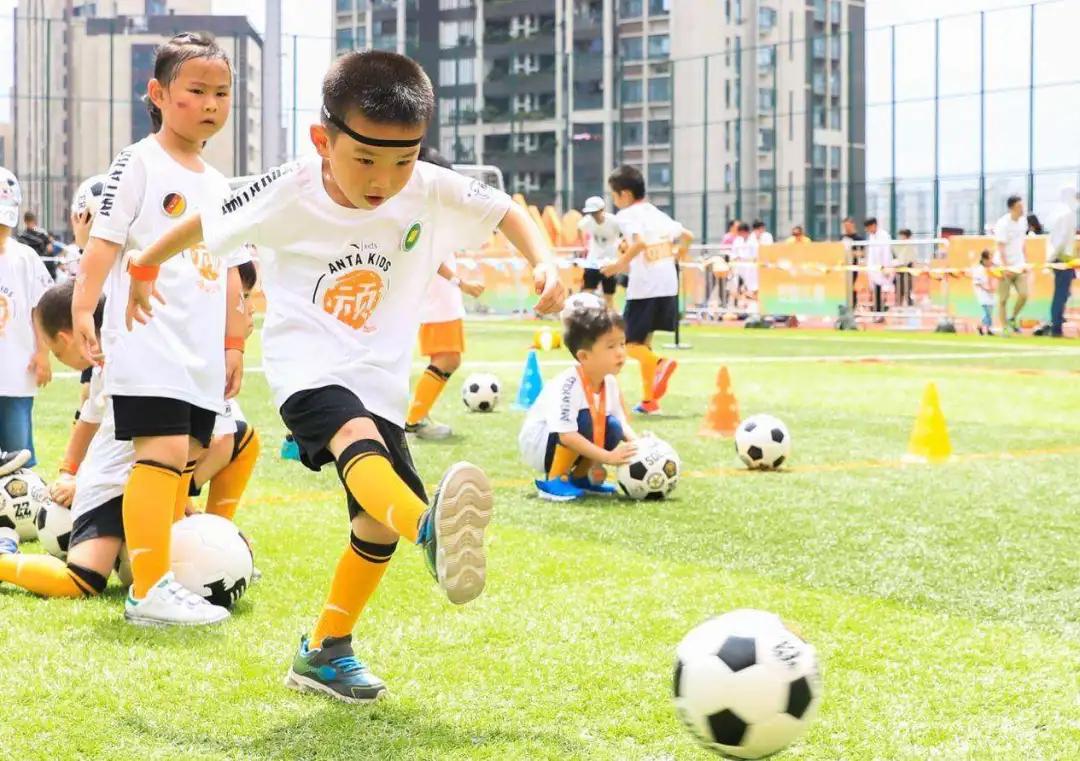 足球考级年龄限制,幼儿足球考级规定