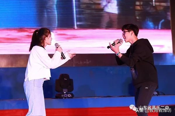 昌乐二中第十五届体育美食节开幕,昌乐二中十六届体育美食节