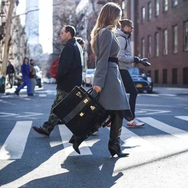 疫情后为什么奢侈品消费更多,疫情过后富人的消费