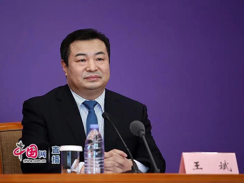 对生活必需品实行政府管控,国务院联防联控国内形势