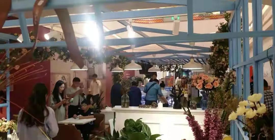 宏图三胞店铺,宏图三胞国潮主题游乐场