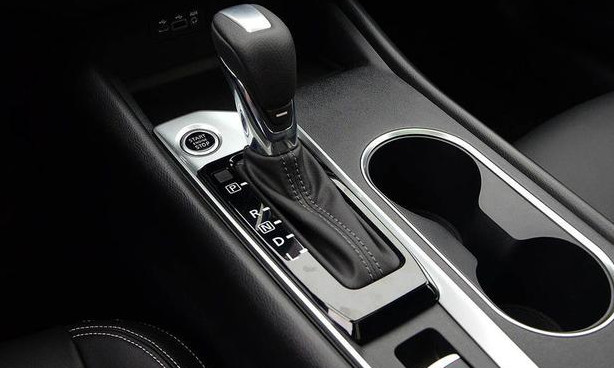 日产天籁2.0l动态试驾视频,天籁2.0l悦享版满载动力够用吗