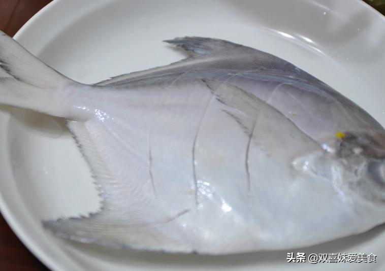 香酥鲳鱼的做法大锅菜,年夜饭必备8道硬菜鲳鱼