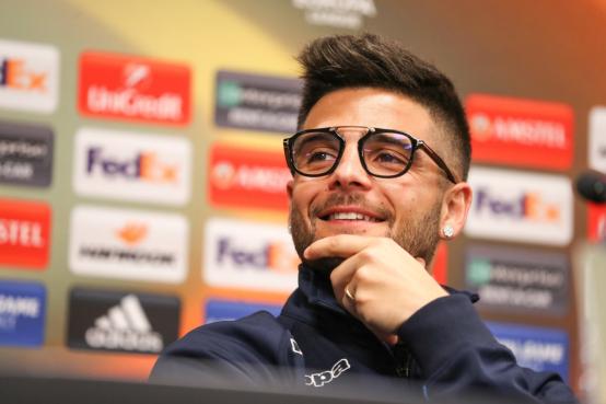 来自*手党黑**之城的因西涅,父亲是其足球道路上最大贡献者