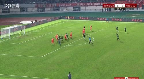 多一人作战国奥为何仍不敌日本队,国奥以多打少0比1不敌日本数据