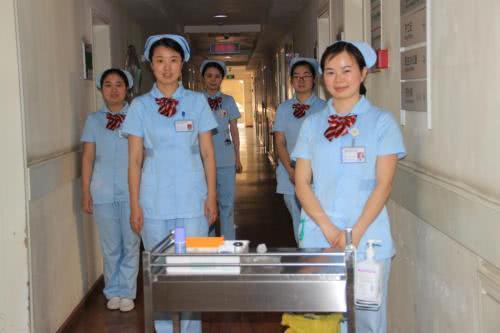 手脚长小水泡奇痒难忍教你一招,手脚起水泡奇痒无比什么办法最好