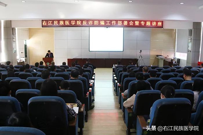 问君能有几多愁花蕊夫人和赵光义,问君能有几多愁现代诗句