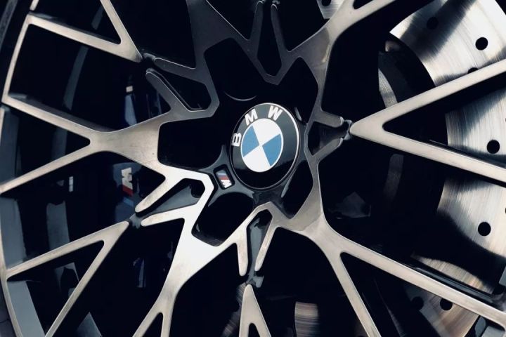 车迷必备玩具,宝马m2c雷霆版黑武士