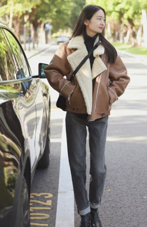 皮毛一体外套2021搭配最爆款女,中长款皮毛一体外套搭配啥