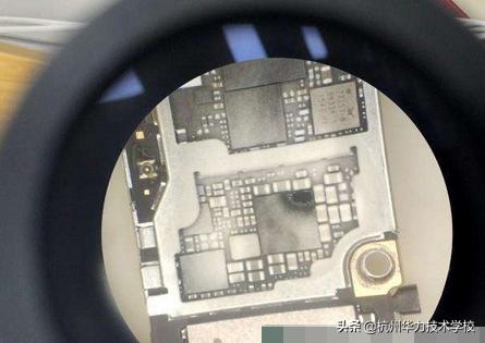 iphone充电烧坏了无法开机,iphone手机充电后开机不正常