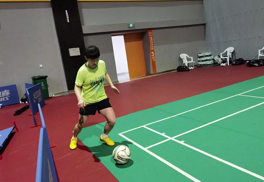 孙颖莎经典球欣赏,孙颖莎经典场面喊足球