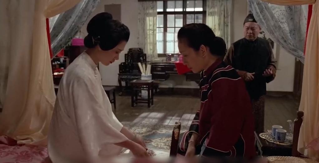 贫贱女子贪图富贵嫁入豪门，却与小叔暧昧逼死残疾丈夫：《怨女》