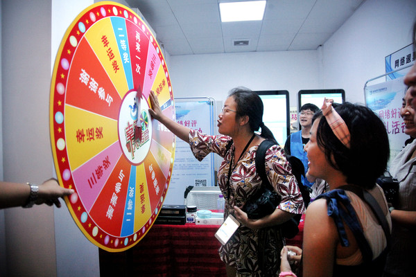 珠澳海湾夜游，看遍左手澳门右手珠海的繁华