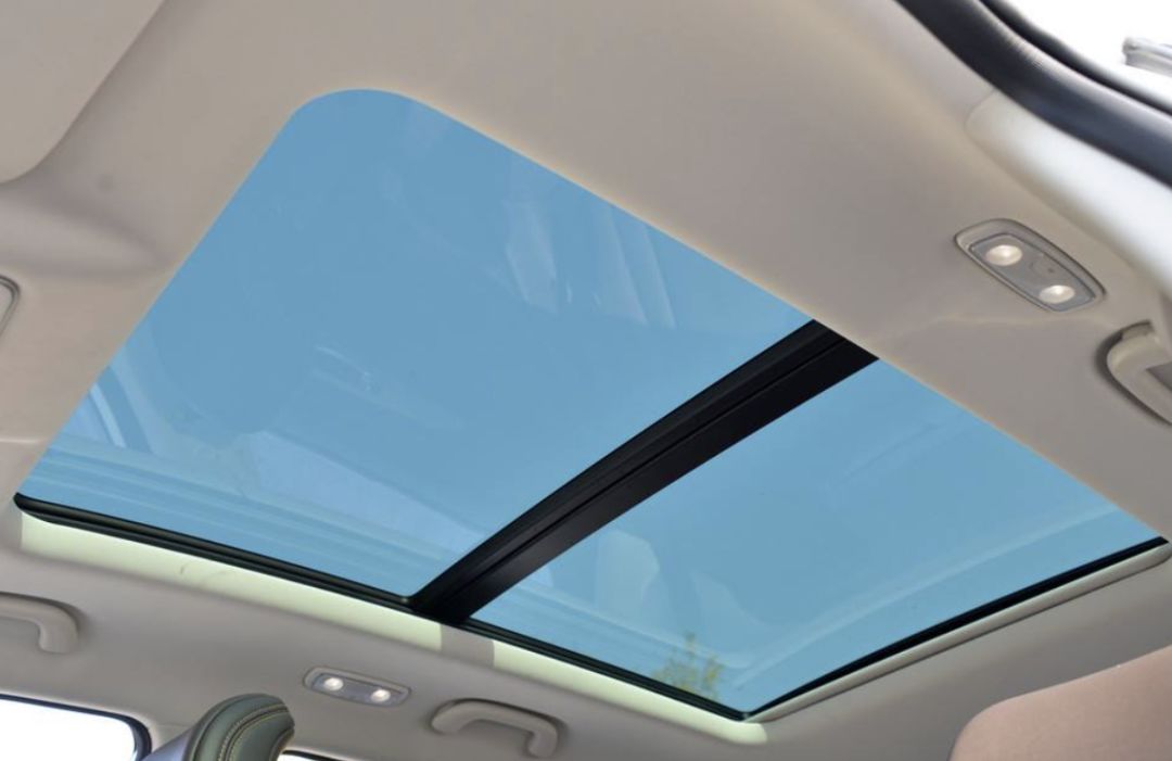 车内顶棚布脏了怎么办,怎么清理车内顶棚灰