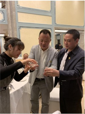 以舍得佳酿话卧龙半城风云