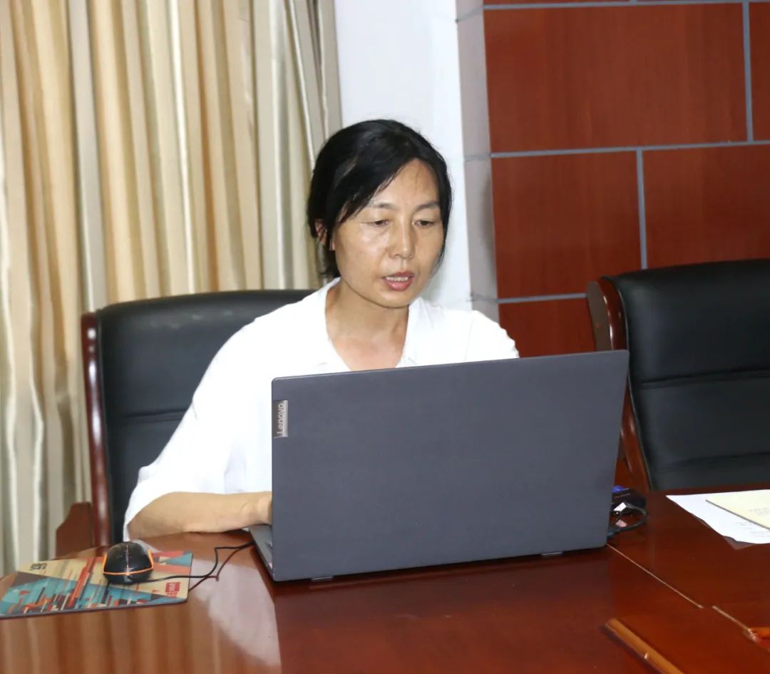 临夏州中医医院《中医蜡疗对中风后痉挛性瘫痪踝关节活动障碍的临床护理效果观察》科研项目顺利通过验收