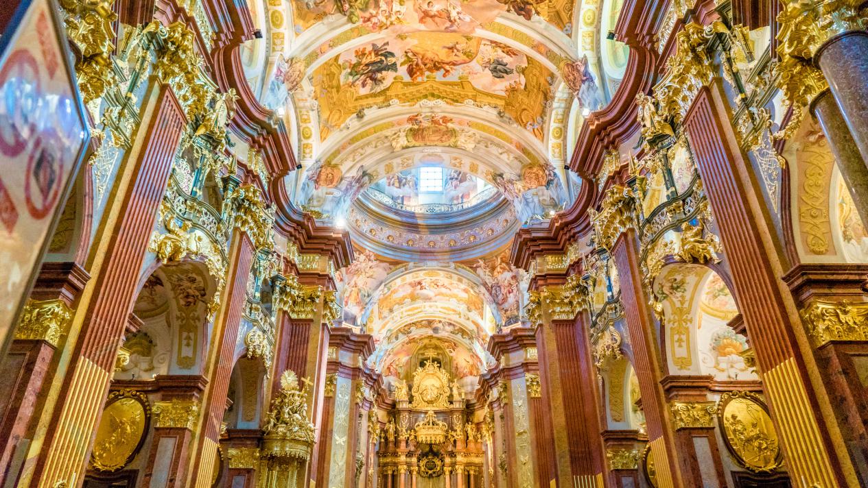 最美十大修道院,世界著名修道院合集