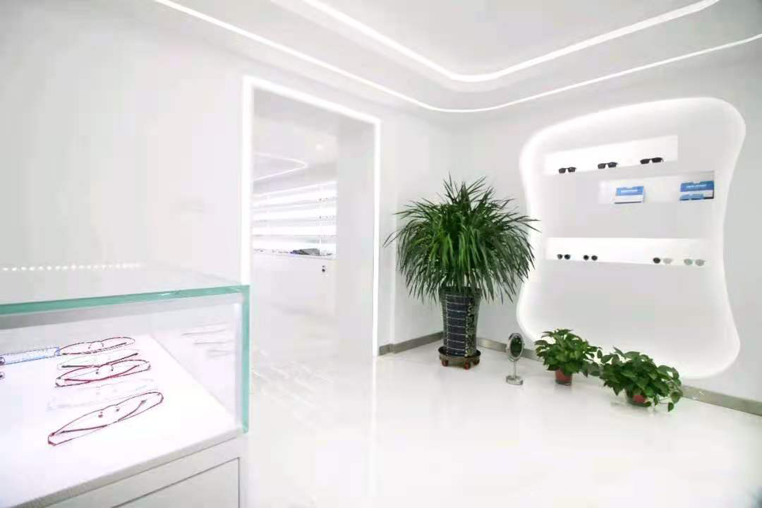 云智医学验光配镜中心,哈医大云智医学验光配镜中心