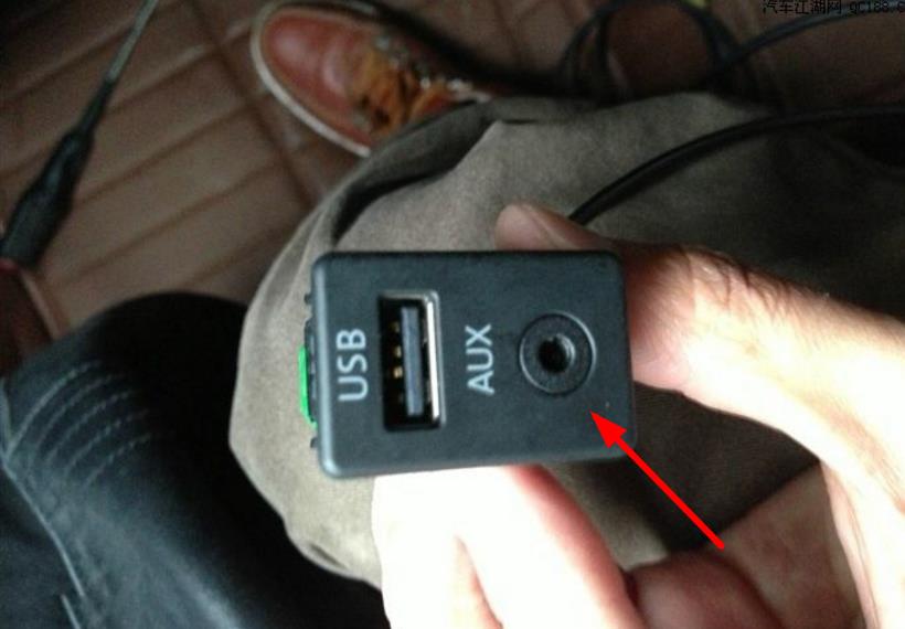开车用蓝牙耳机听导航好吗,汽车只有aux接口如何用蓝牙