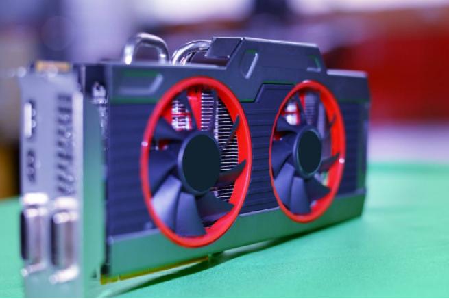 在预算有限的情况下diy小客厅,后期能加装独立显卡吗