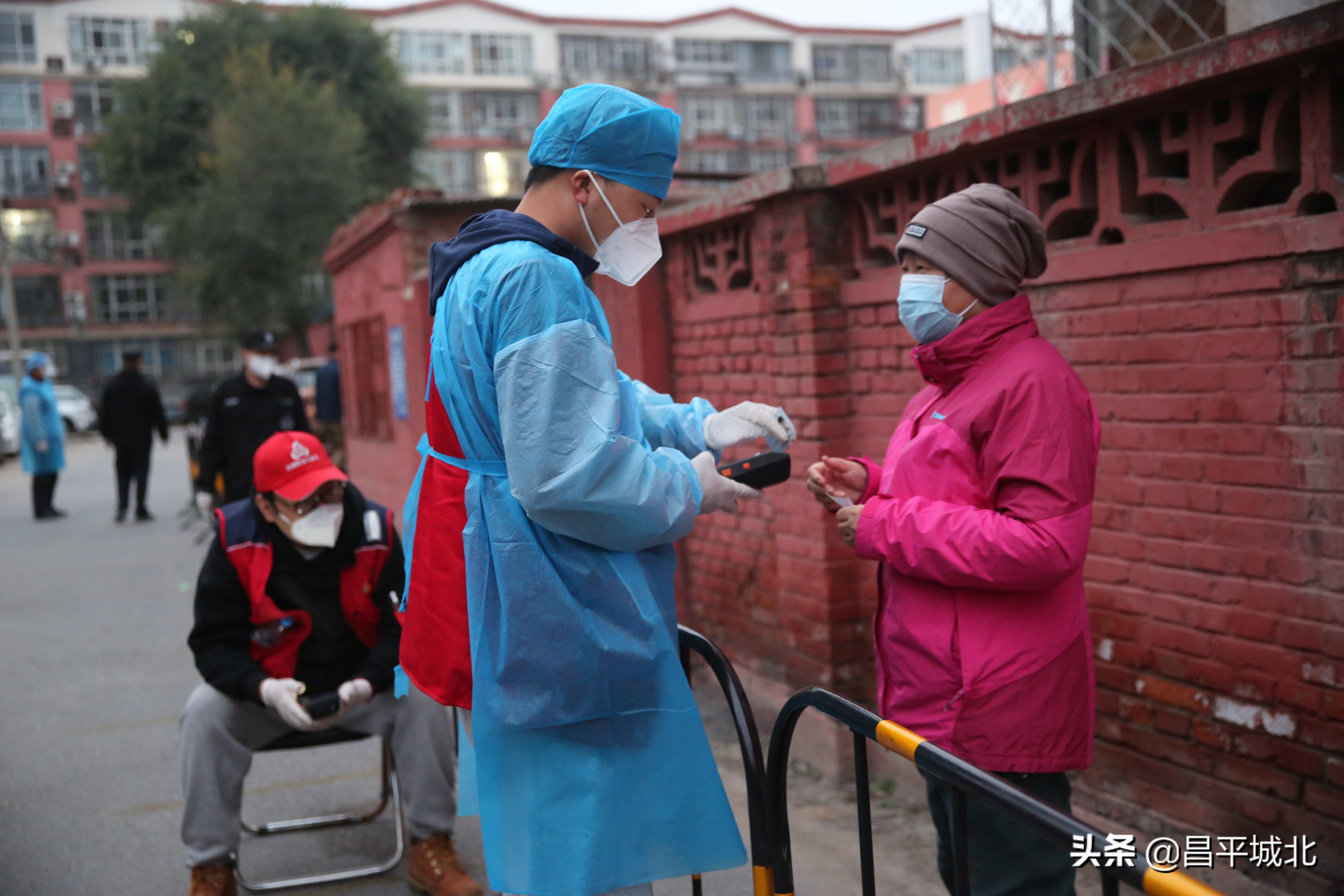 社区核酸检测疫情防控简报,社区防控疫情核酸检测新闻稿