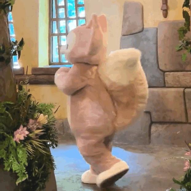 迪士尼狐狸精,迪士尼赚到的钱给了谁