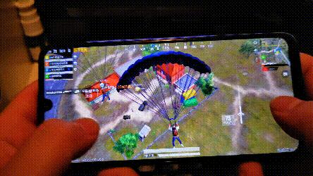 华为麦芒8测评视频,无畏前行3