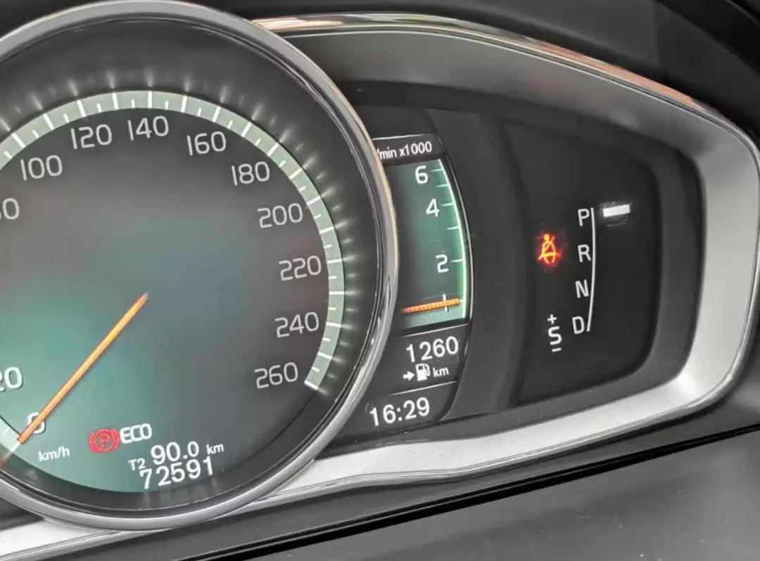 开了1年的沃尔沃s60,开了三年的沃尔沃s60还值多少钱呢