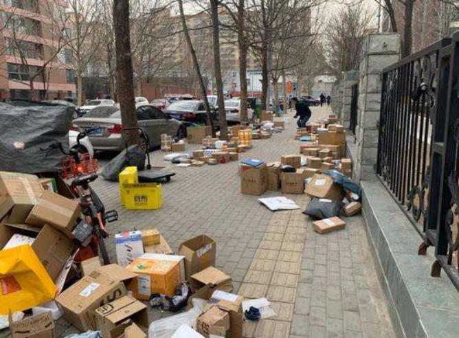 自己开快递店自己去拉货,做快递拉货司机挣钱吗