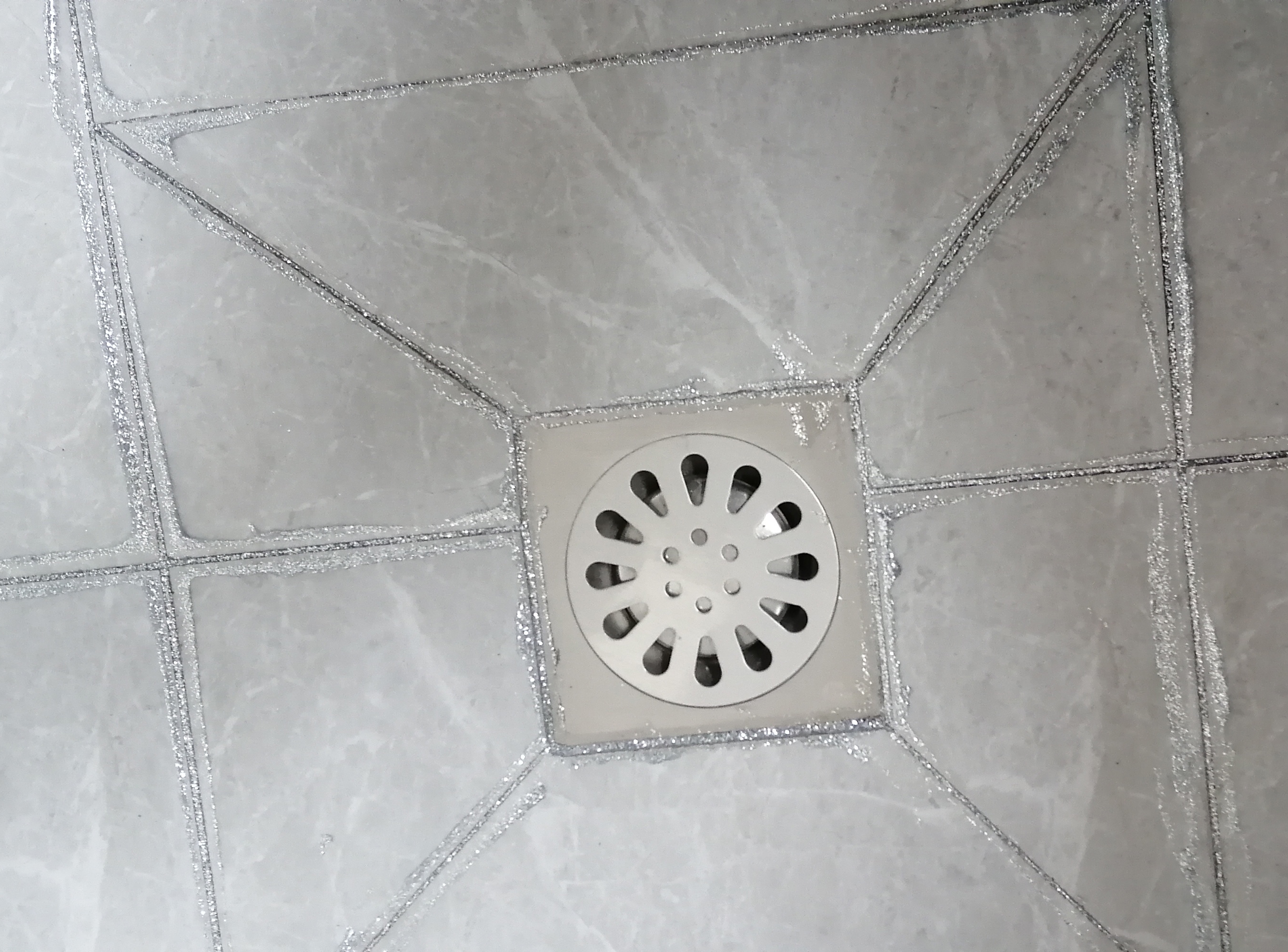 瓷砖勾缝与美缝的区别,瓷砖勾缝与美缝有什么区别