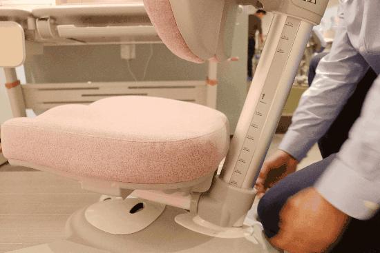 奋进星功能学习桌椅：为孩子的身体健康保驾护航