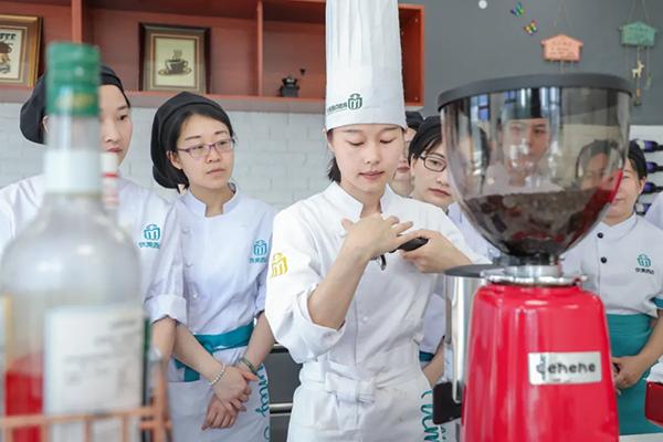 中国邮政奶茶店怎么加盟,中国邮政成立奶茶店谁获益