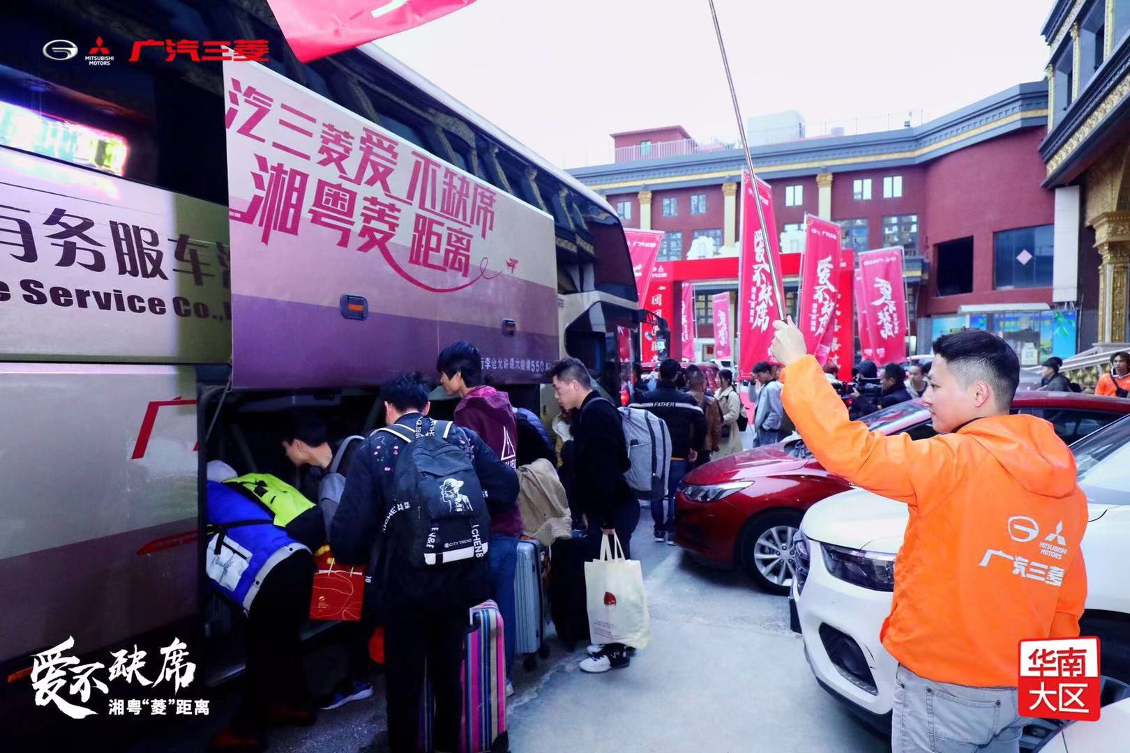 鐖变笉缂哄腑骞挎苯涓夎彵,鐖变笉缂哄腑瀹跺