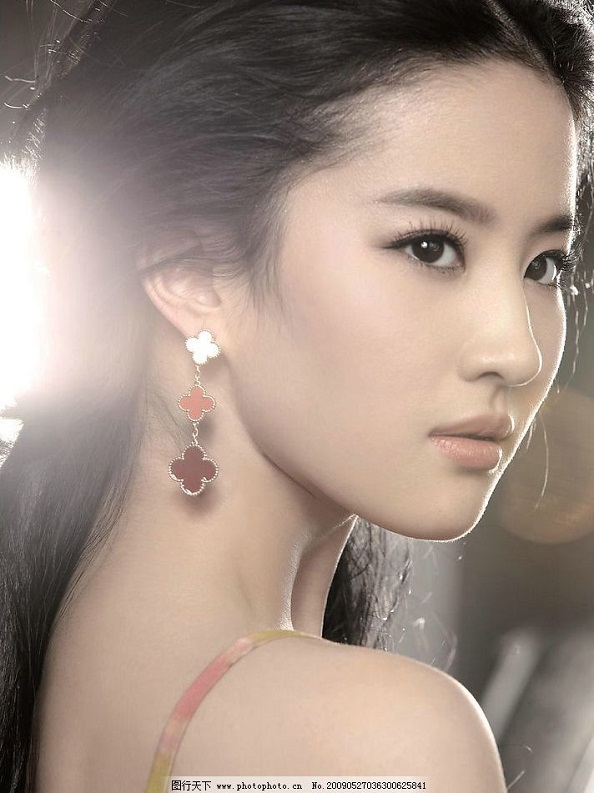 鏉ㄥ箓寮傚懗,鍞愬鑴氳嚟