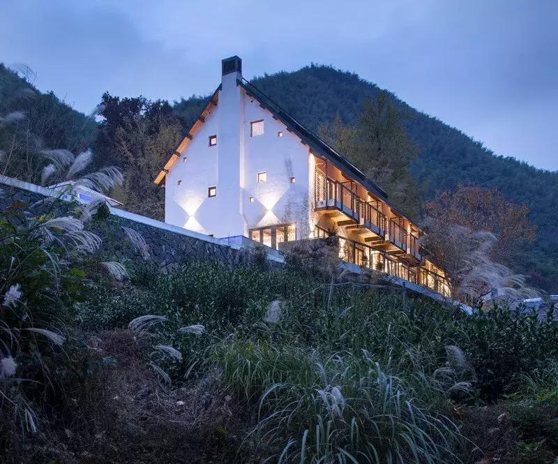 8分钟直抵江南唯一滑雪场，还有温泉，来这家高山云雪民宿充电打卡