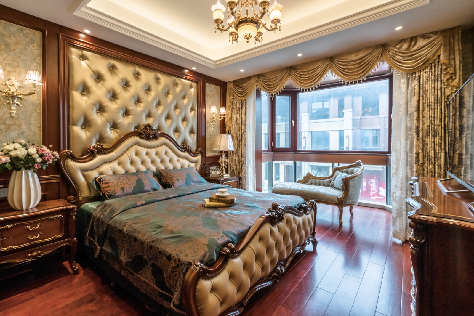 御繁华完整版,世茂铜雀台装修