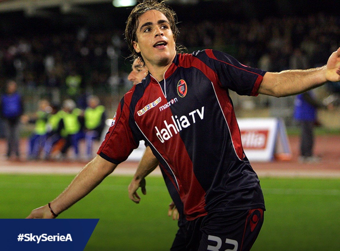 他曾率尤文不败夺冠重回米兰被骂水货草根射手书写豪门历史