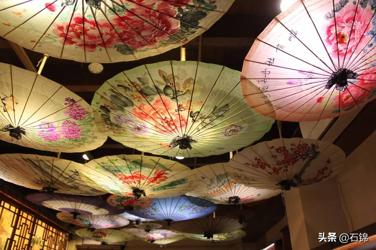 人间情怀最经典十首诗词名句,最触动心灵的10句经典诗词