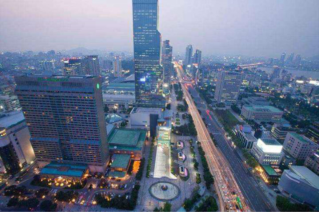 泰国人均GDP曾是中国五倍,精英眼中的发达国家,是追赶的对象