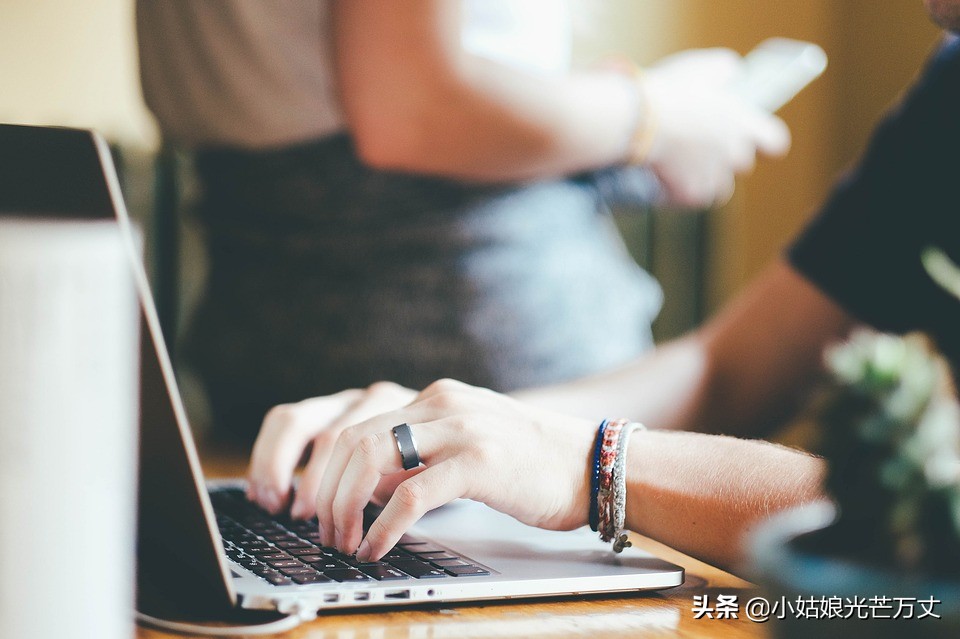 政府吸引人才留住人才的建议,乡镇怎么吸引人才留住人才