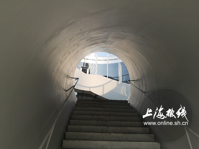 上海宁纷纷争先打卡废弃的油罐神秘的“白罐子”吸睛十足