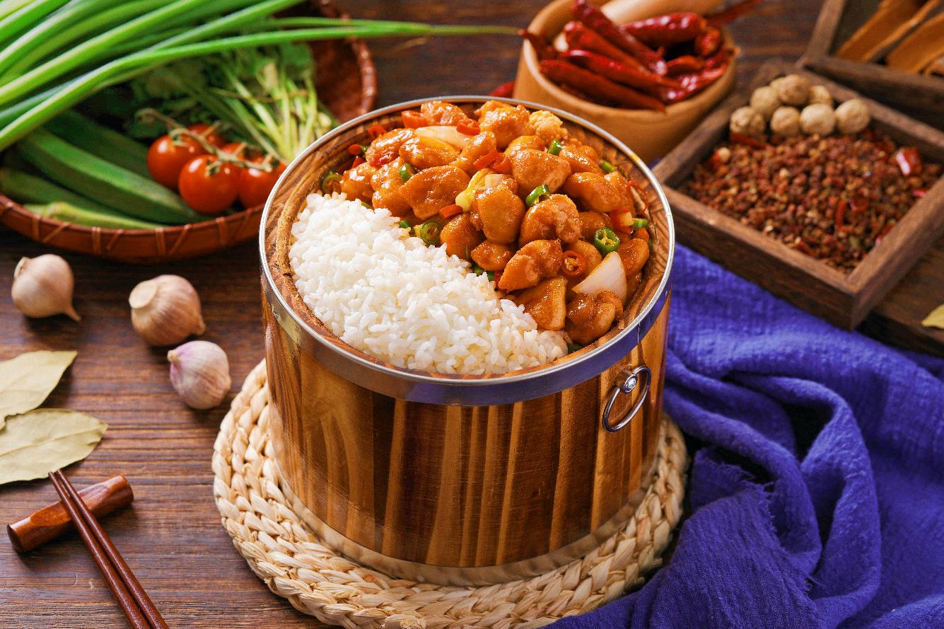 真湘木桶饭加盟,长沙小湘屯木桶饭加盟