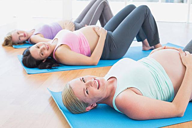 怀孕后几个月会显怀呢,怀孕后几天会显怀